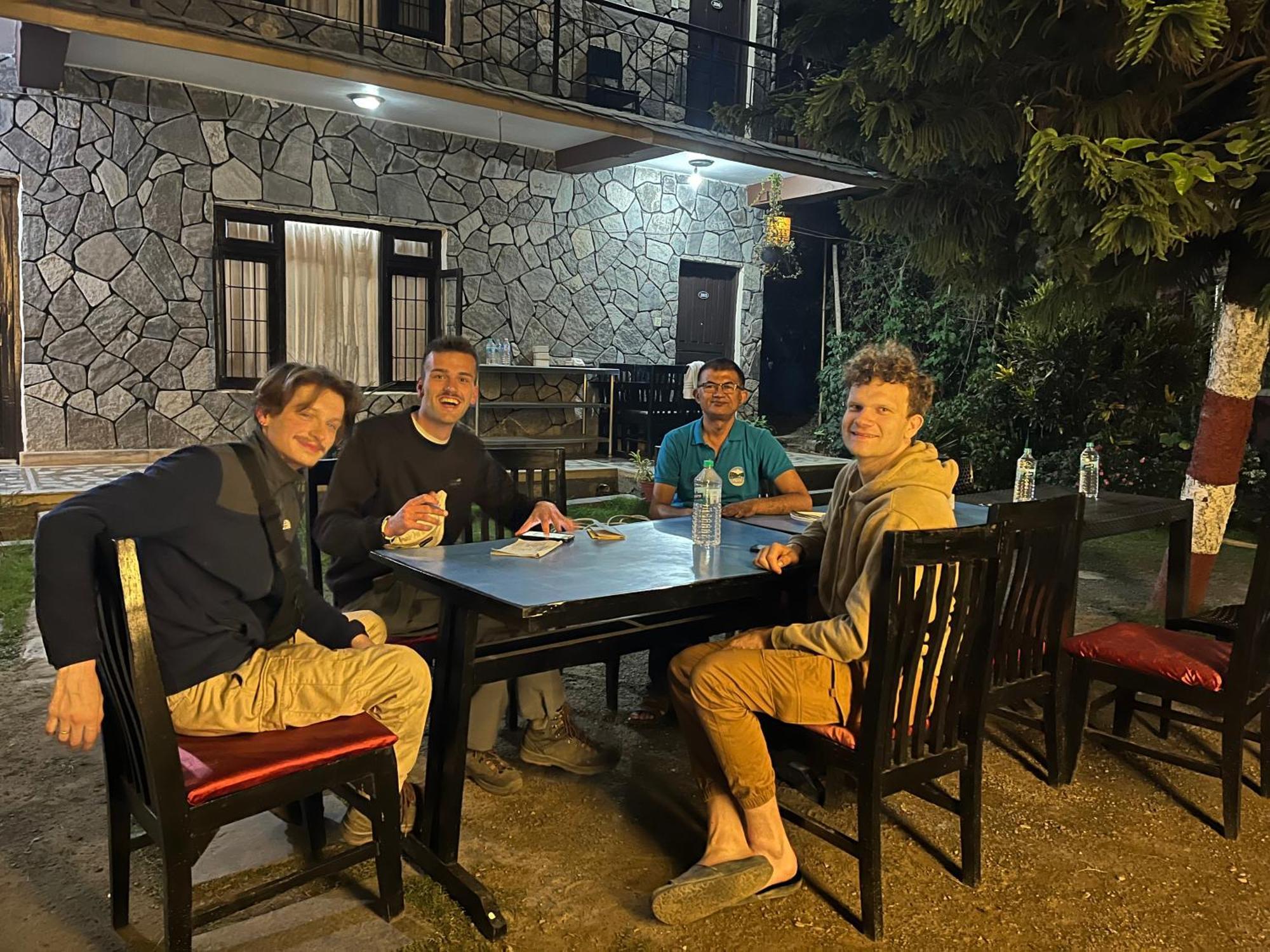 Trekkers Lodge Pokhara Ngoại thất bức ảnh