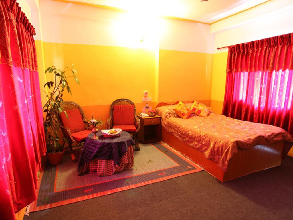 Trekkers Lodge Pokhara Phòng bức ảnh