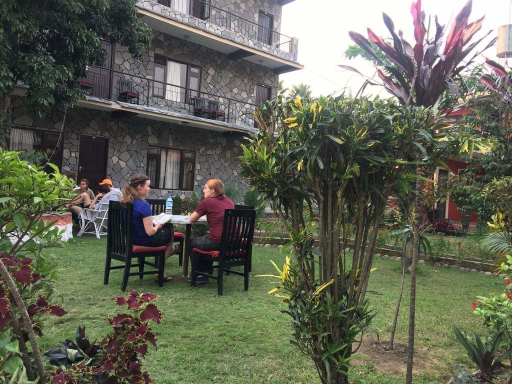 Trekkers Lodge Pokhara Ngoại thất bức ảnh